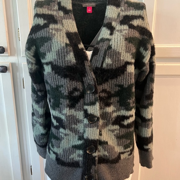 Vince Camuto Women's Camo Button Cardigan Sweater Lng Sleeve grey,green,black Sm - Picture 9 of 10